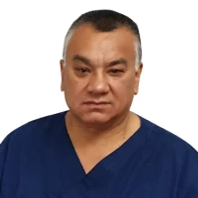 Амин Юсупов — Офтальмолог