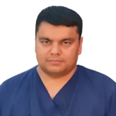 Амир Юсупов — Офтальмолог