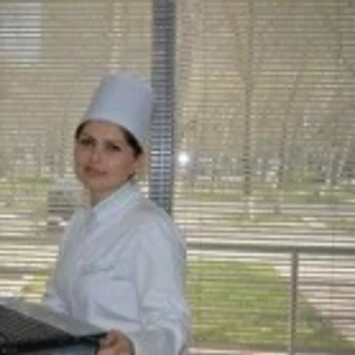 Базарова Лола — Стоматолог-терапевт