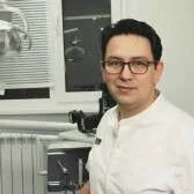 Калджанов Данияр Жакслыкович — Стоматолог